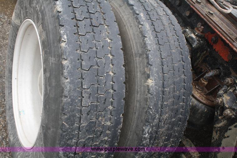 image for item A2182 2001 Kenworth W900 semi truck