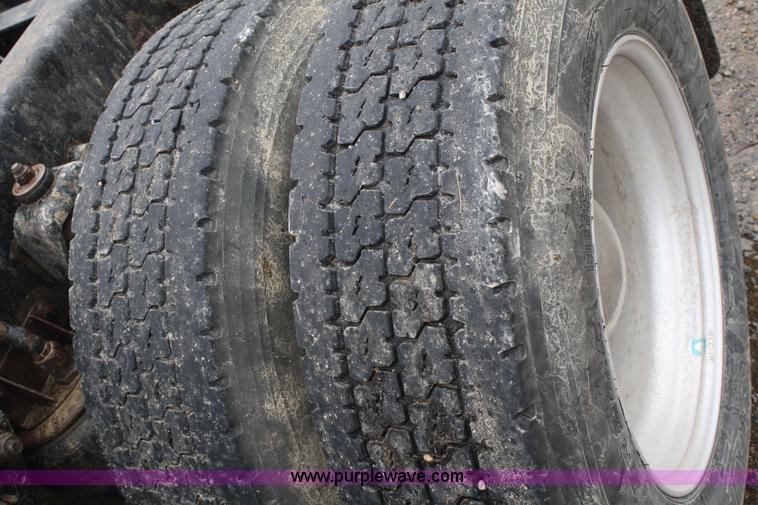 image for item A2182 2001 Kenworth W900 semi truck