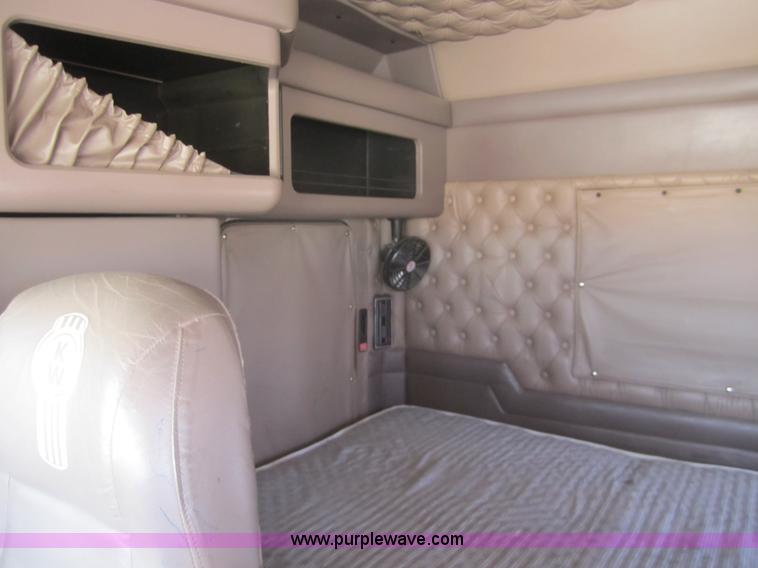image for item A3852 2005 Kenworth W900 semi truck
