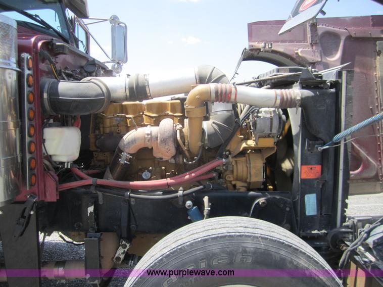 image for item A3853 1998 Peterbilt 379 semi truck