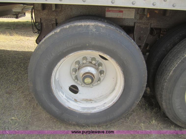 image for item A3855 1999 Wilson DWH-400 42' hopper trailer