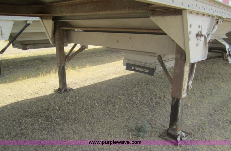 image for item A3855 1999 Wilson DWH-400 42' hopper trailer