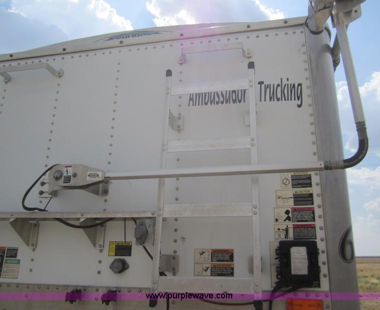 image for item A3855 1999 Wilson DWH-400 42' hopper trailer