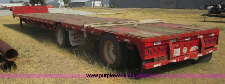 image for item A3856 1998 Doonan 53' step deck trailer