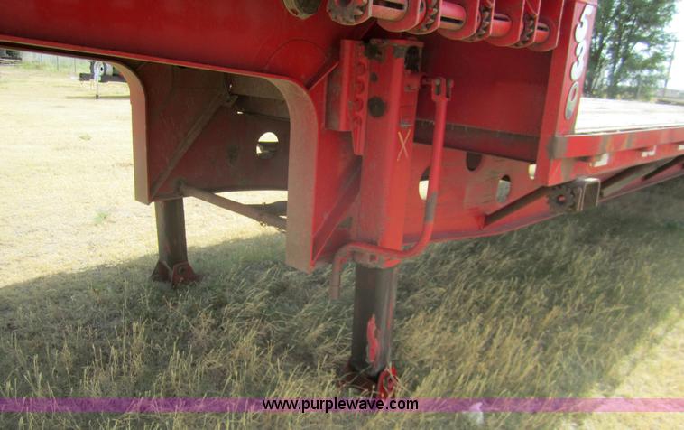 image for item A3856 1998 Doonan 53' step deck trailer