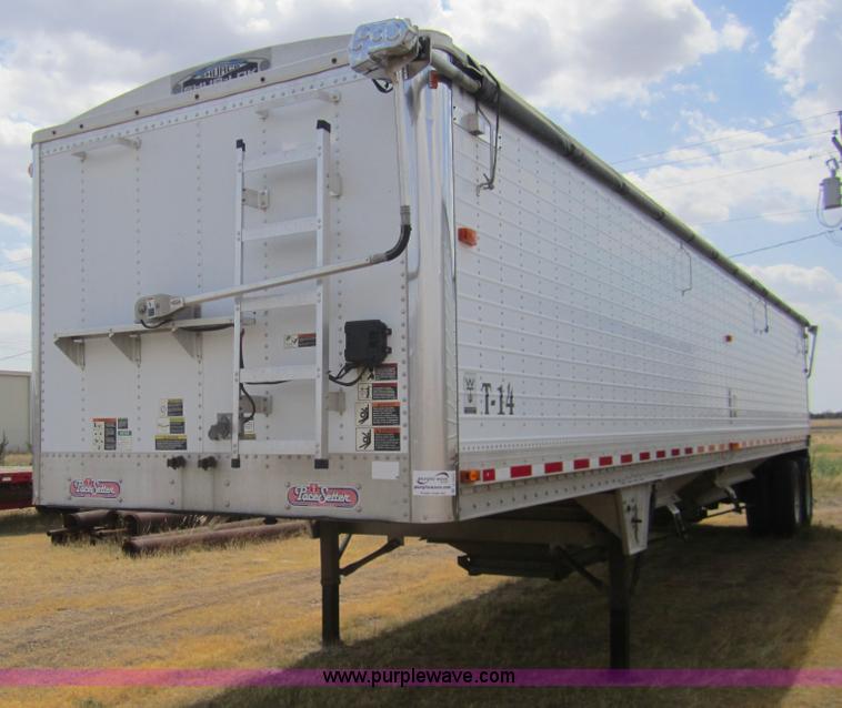 image for item A3865 2003 Wilson DWH-500 42' hopper trailer