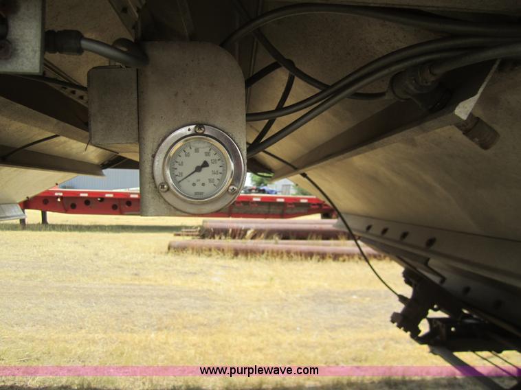 image for item A3865 2003 Wilson DWH-500 42' hopper trailer