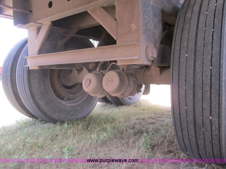 image for item A3865 2003 Wilson DWH-500 42' hopper trailer