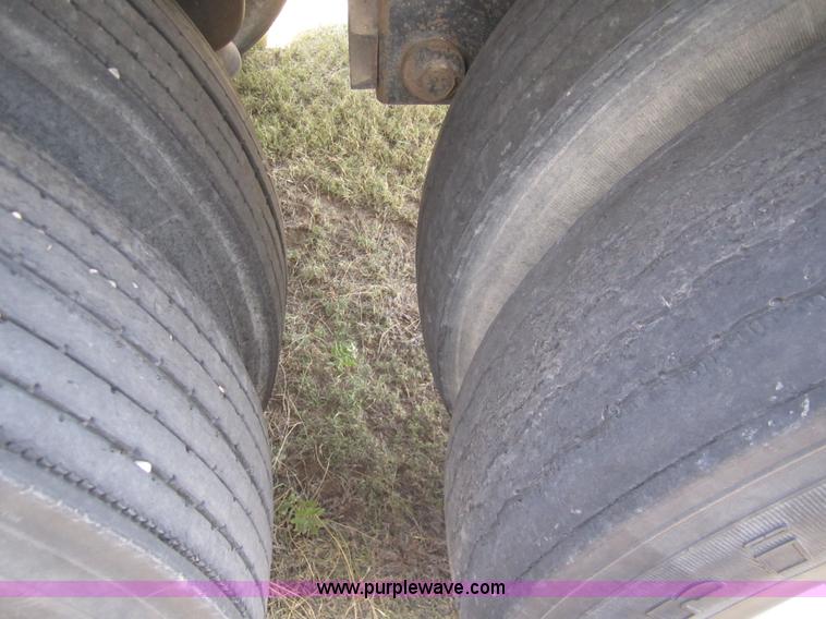 image for item A3865 2003 Wilson DWH-500 42' hopper trailer