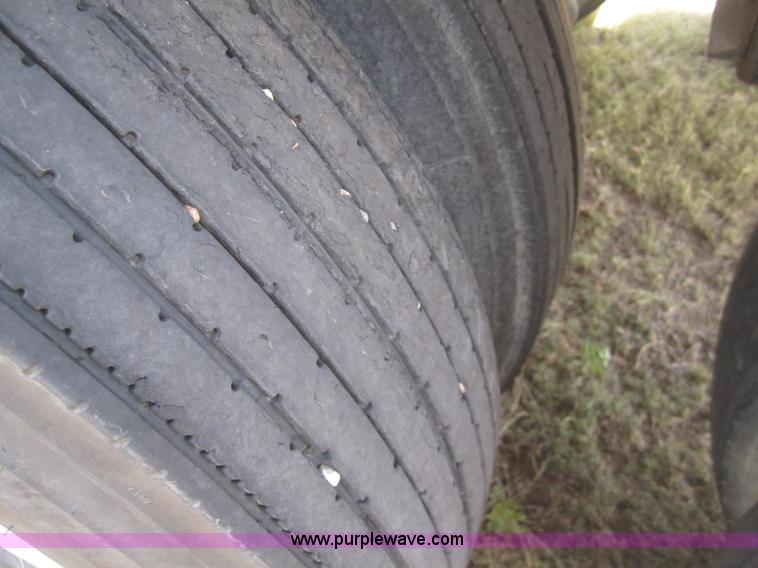 image for item A3865 2003 Wilson DWH-500 42' hopper trailer