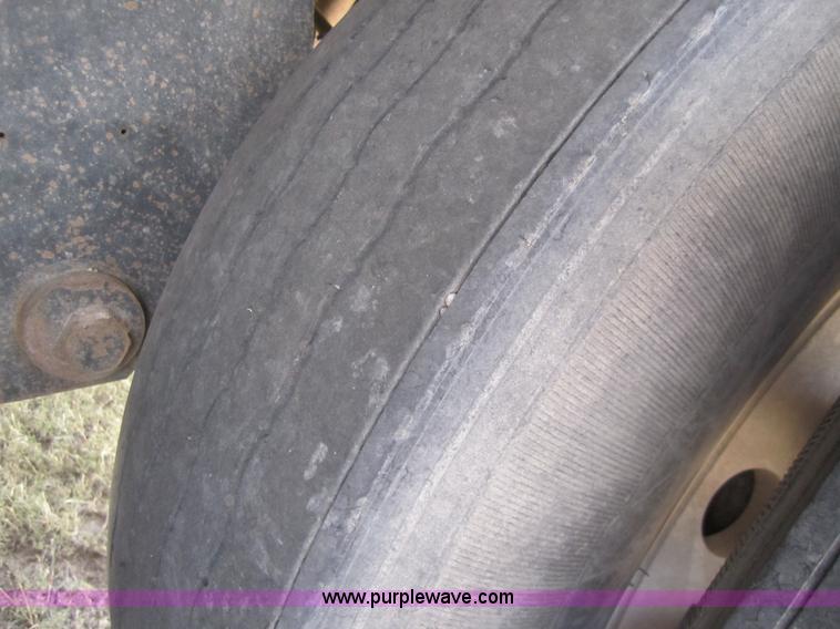 image for item A3865 2003 Wilson DWH-500 42' hopper trailer