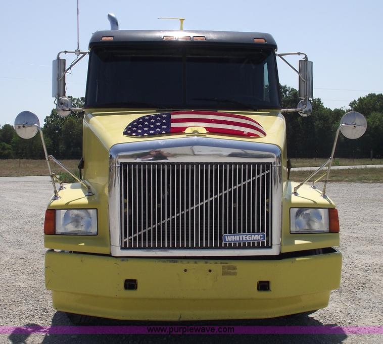 image for item A4111 1993 Volvo Whitegmc WIAM semi truck