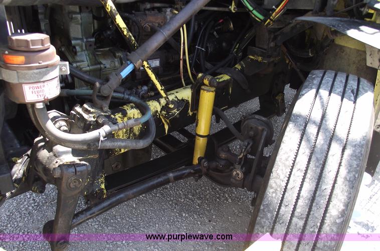 image for item A4111 1993 Volvo Whitegmc WIAM semi truck