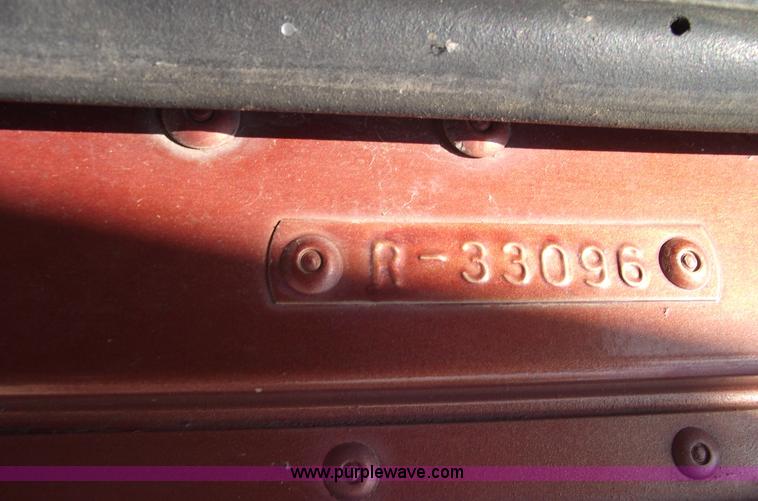 image for item A4147 1982 International CO9670 XL semi truck