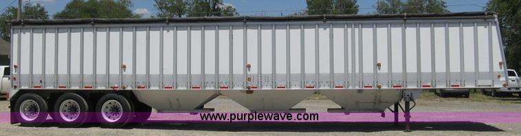 image for item A4290 2000 Cornhusker 800 aluminum grain hopper trailer