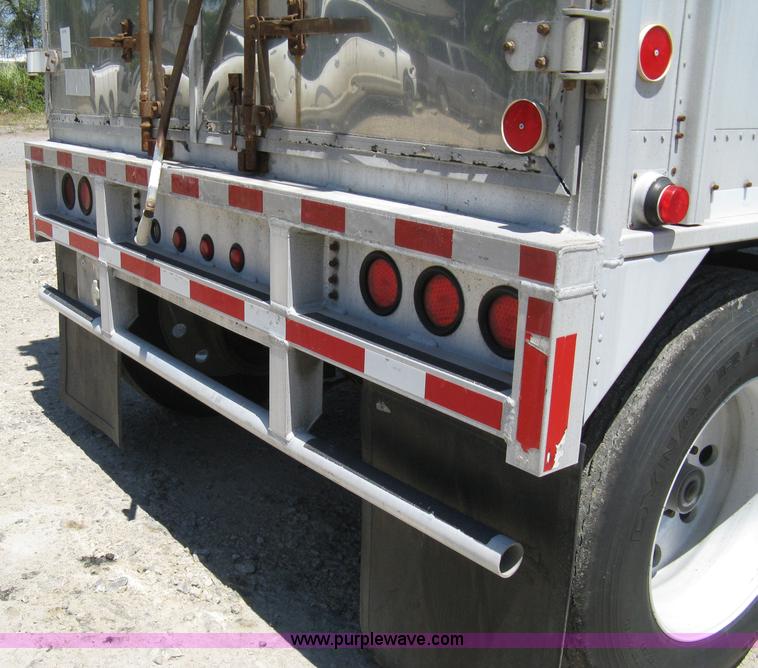 image for item A4290 2000 Cornhusker 800 aluminum grain hopper trailer
