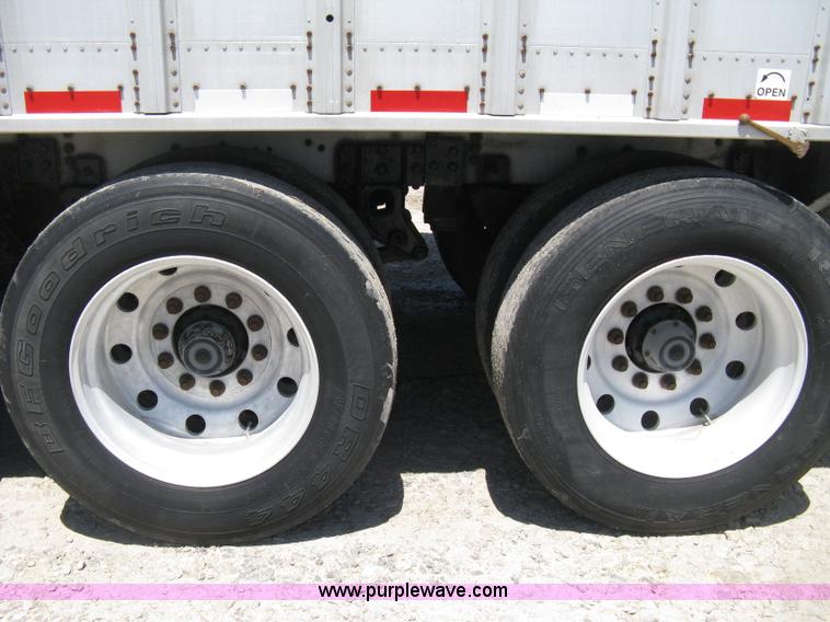 image for item A4290 2000 Cornhusker 800 aluminum grain hopper trailer