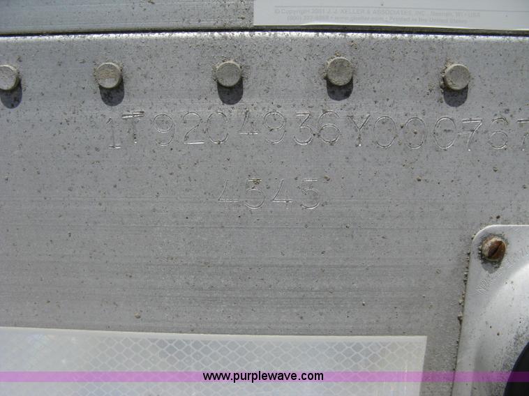 image for item A4290 2000 Cornhusker 800 aluminum grain hopper trailer