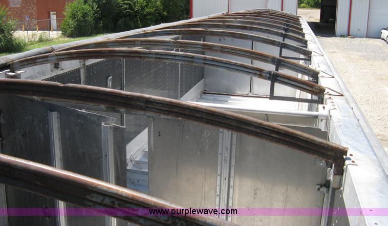 image for item A4290 2000 Cornhusker 800 aluminum grain hopper trailer