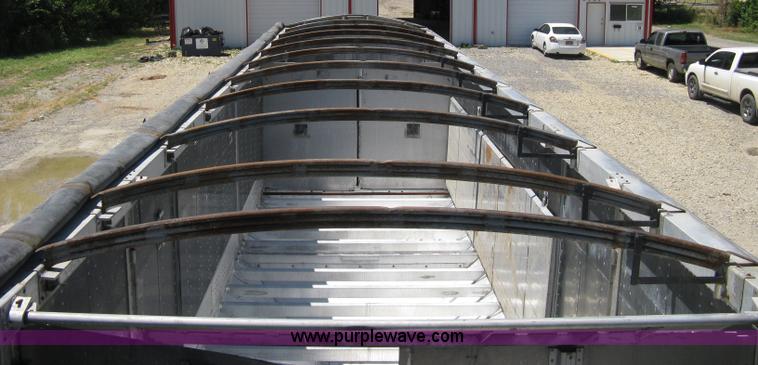 image for item A4290 2000 Cornhusker 800 aluminum grain hopper trailer