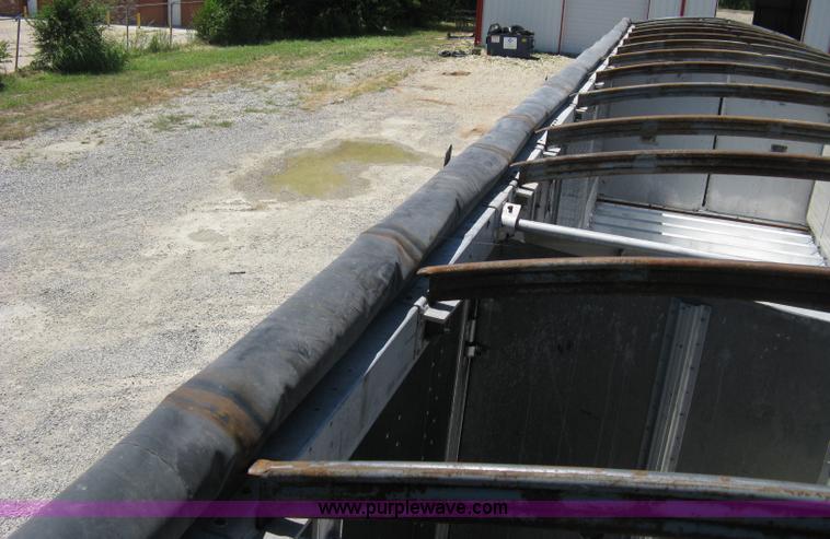 image for item A4290 2000 Cornhusker 800 aluminum grain hopper trailer