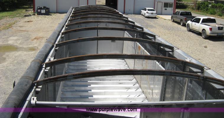 image for item A4290 2000 Cornhusker 800 aluminum grain hopper trailer