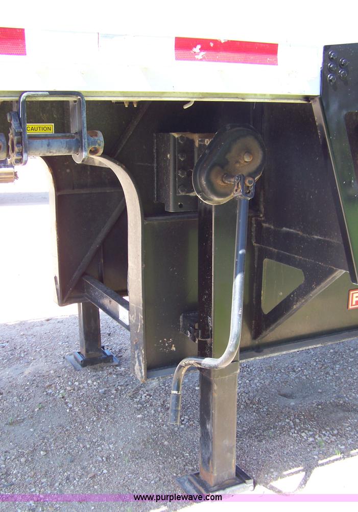 image for item A4557 2007 Fontaine 53' drop deck trailer