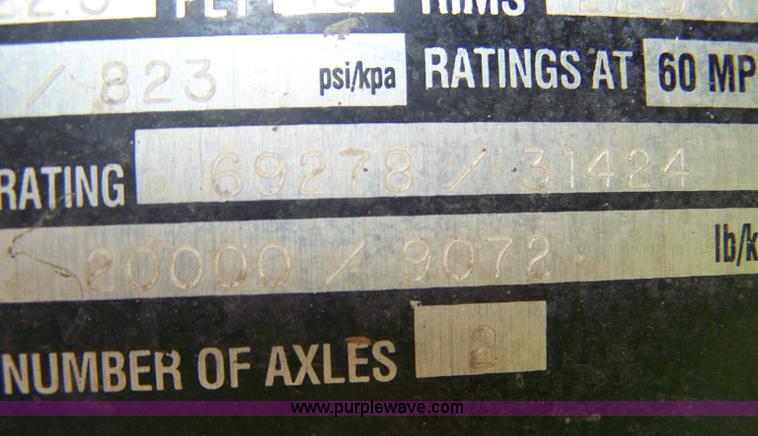 image for item A4557 2007 Fontaine 53' drop deck trailer