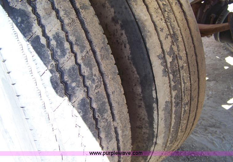 image for item A4558 1981 Multech belly dump trailer