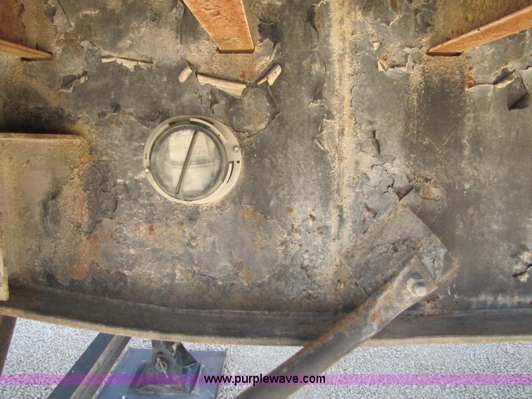 image for item A4663 1987 Wabash 45' flatbed trailer