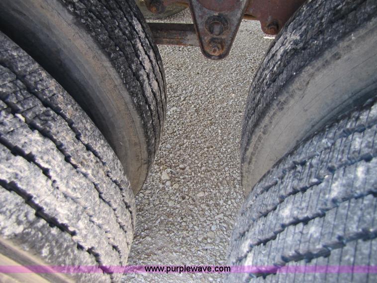 image for item A4663 1987 Wabash 45' flatbed trailer