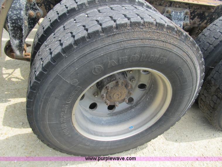 image for item A4916 1994 Freightliner FLD112 semi truck