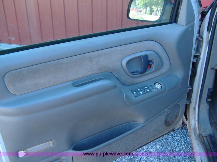 image for item A1193 1999 Chevrolet K3500 crew cab pickup truck