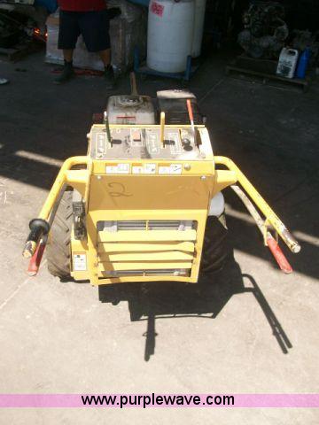 image for item A1208 2005 Vermeer RT100