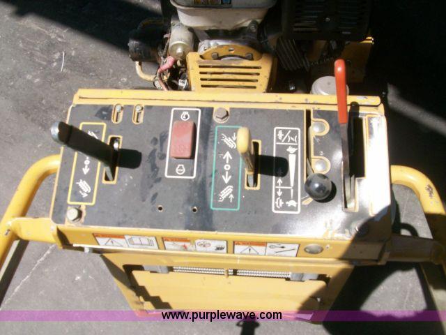 image for item A1208 2005 Vermeer RT100