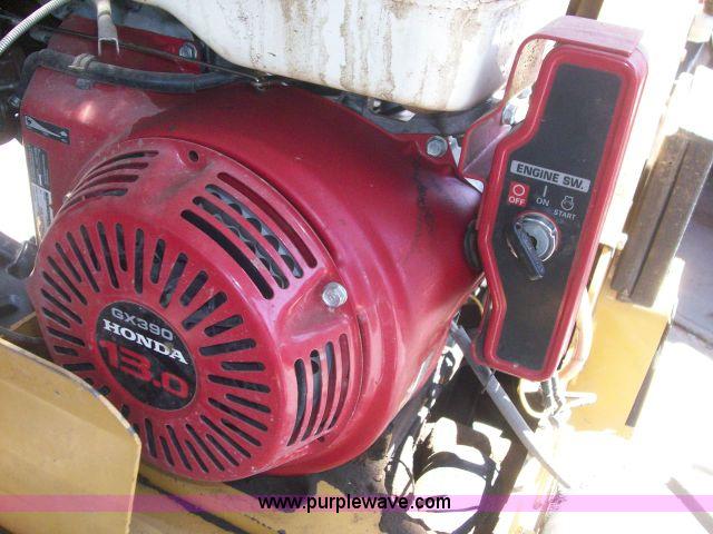 image for item A1208 2005 Vermeer RT100