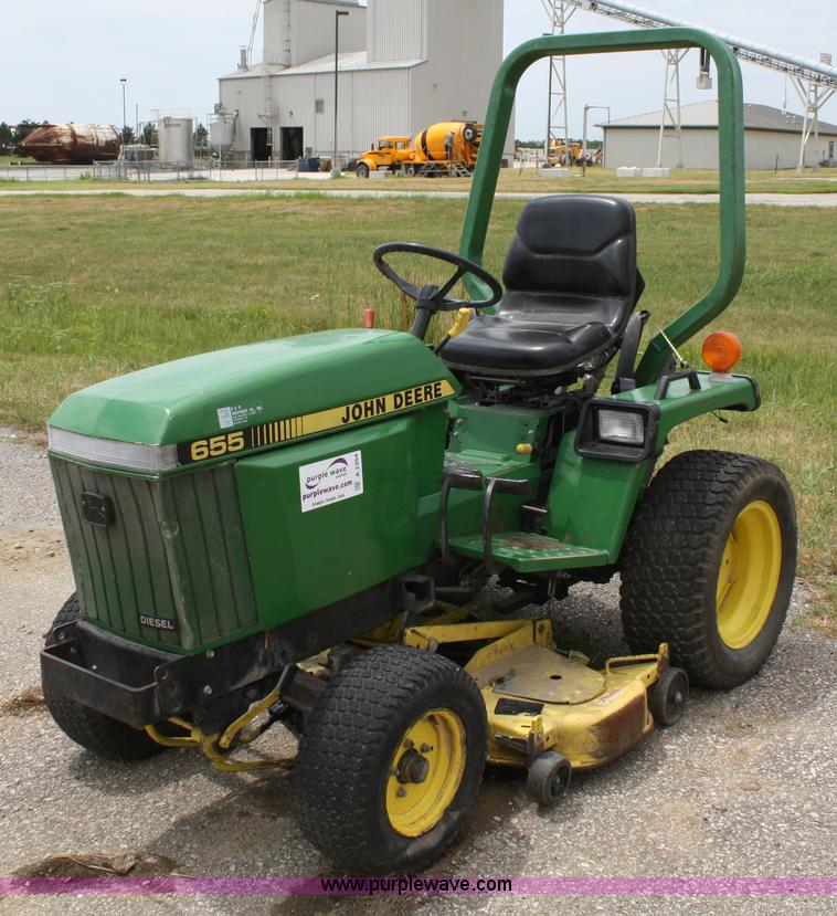 image for item A2204 John Deere 655 garden tractor