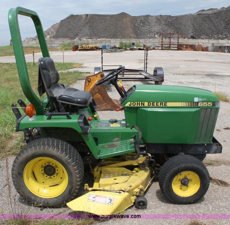 image for item A2204 John Deere 655 garden tractor