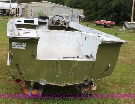 image for item A2614 Duracraft 16' aluminum deep V boat