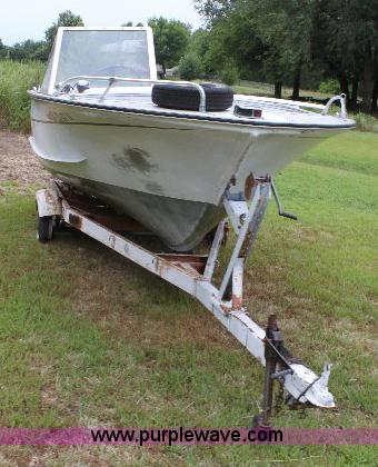 image for item A2614 Duracraft 16' aluminum deep V boat