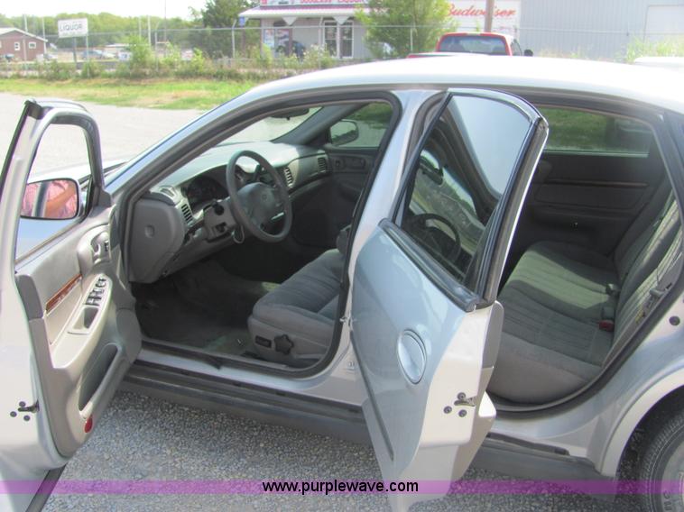 image for item A3589 2004 Chevrolet Impala
