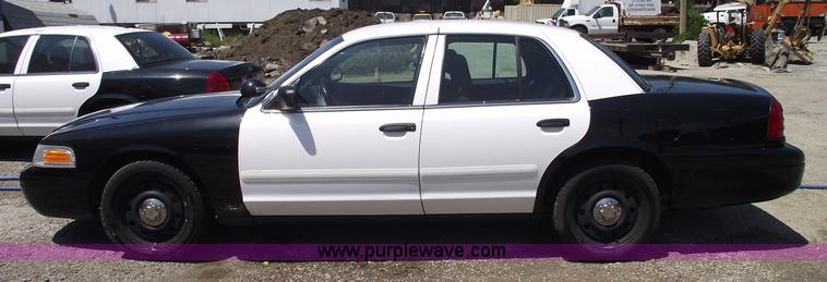 image for item A4126 2008 Ford Crown Victoria Police Interceptor