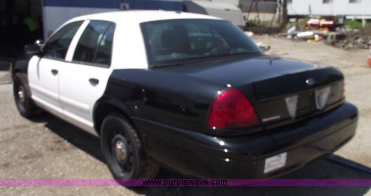 image for item A4126 2008 Ford Crown Victoria Police Interceptor