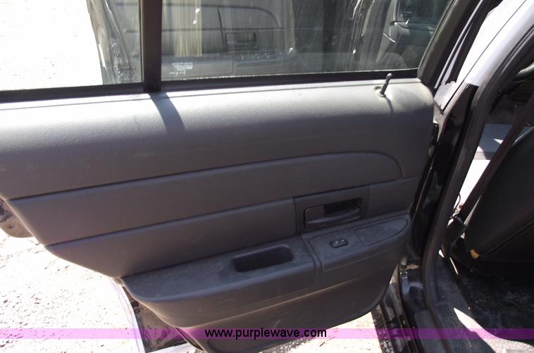 image for item A4126 2008 Ford Crown Victoria Police Interceptor