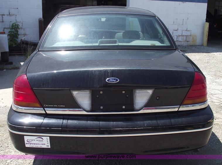 image for item A4127 1999 Ford Crown Victoria Police Interceptor