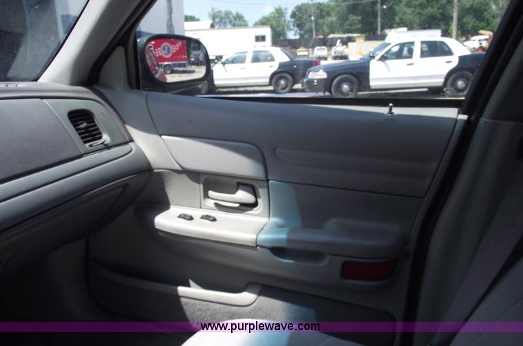 image for item A4127 1999 Ford Crown Victoria Police Interceptor