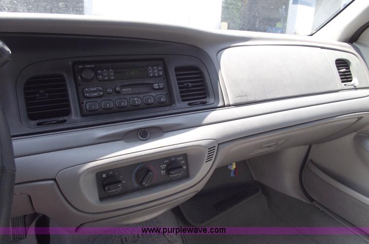 image for item A4127 1999 Ford Crown Victoria Police Interceptor