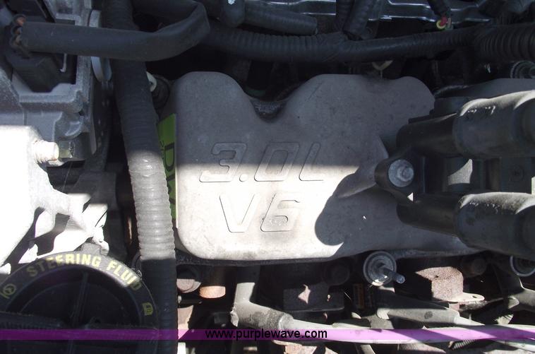 image for item A4128 2002 Ford Taurus SE