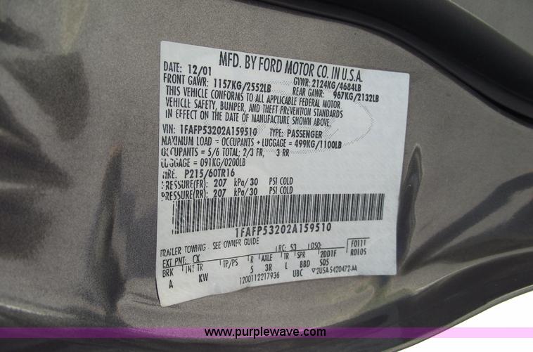 image for item A4128 2002 Ford Taurus SE