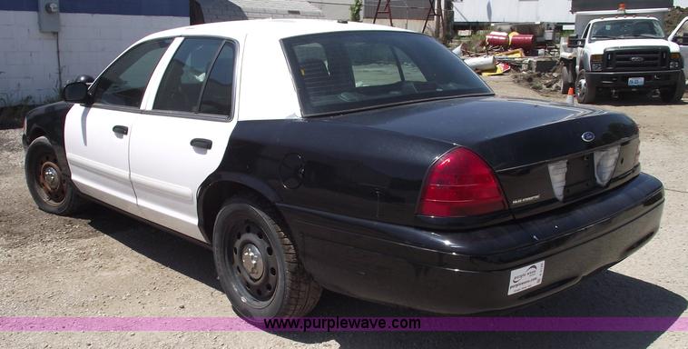 image for item A4129 2008 Ford Crown Victoria Police Interceptor